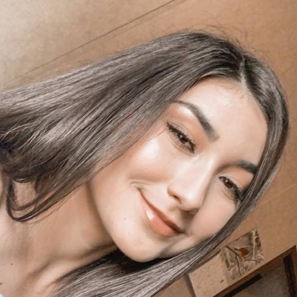 Meet your Posher, Mikenzi - Picture 1 of 1